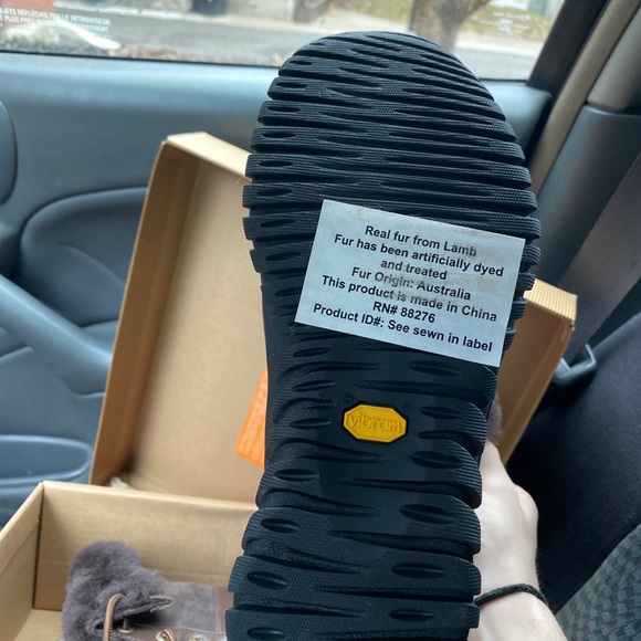 UGG Adirondack ii womens size 7 BNIB - Picture 4 of 7